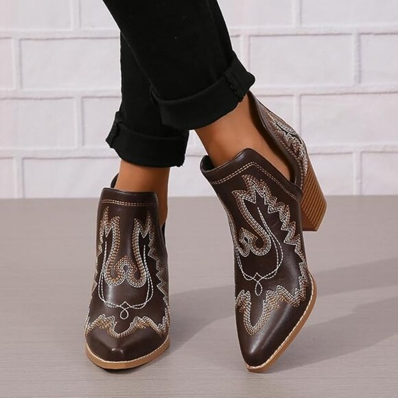 Women Cowgirl Ankle Western Embroidered Stitched Pointed Toe Cutout Chunky Heels - Picture 2 of 4